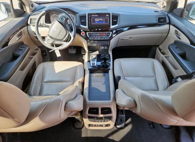 2017 HONDA PILOT TOUR 5FNYF5H93HB014523