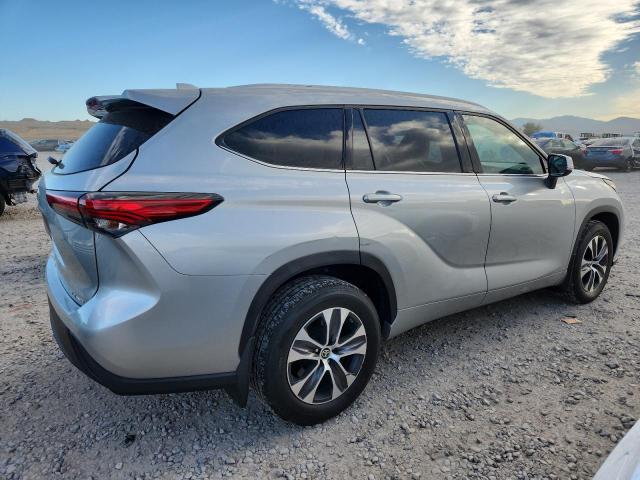 2022 TOYOTA HIGHLANDER 5TDGZRBH6NS595369