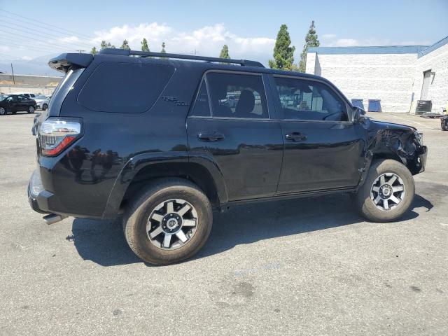 2020 TOYOTA 4RUNNER SR JTEBU5JR7L5827097