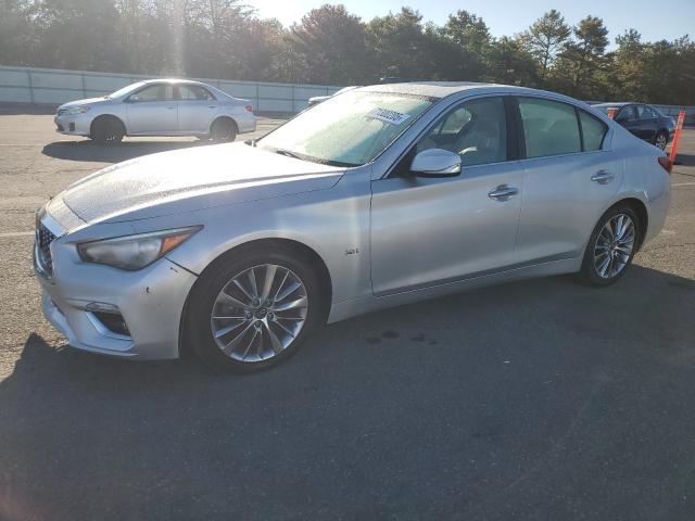 INFINITI Q50 LUXE