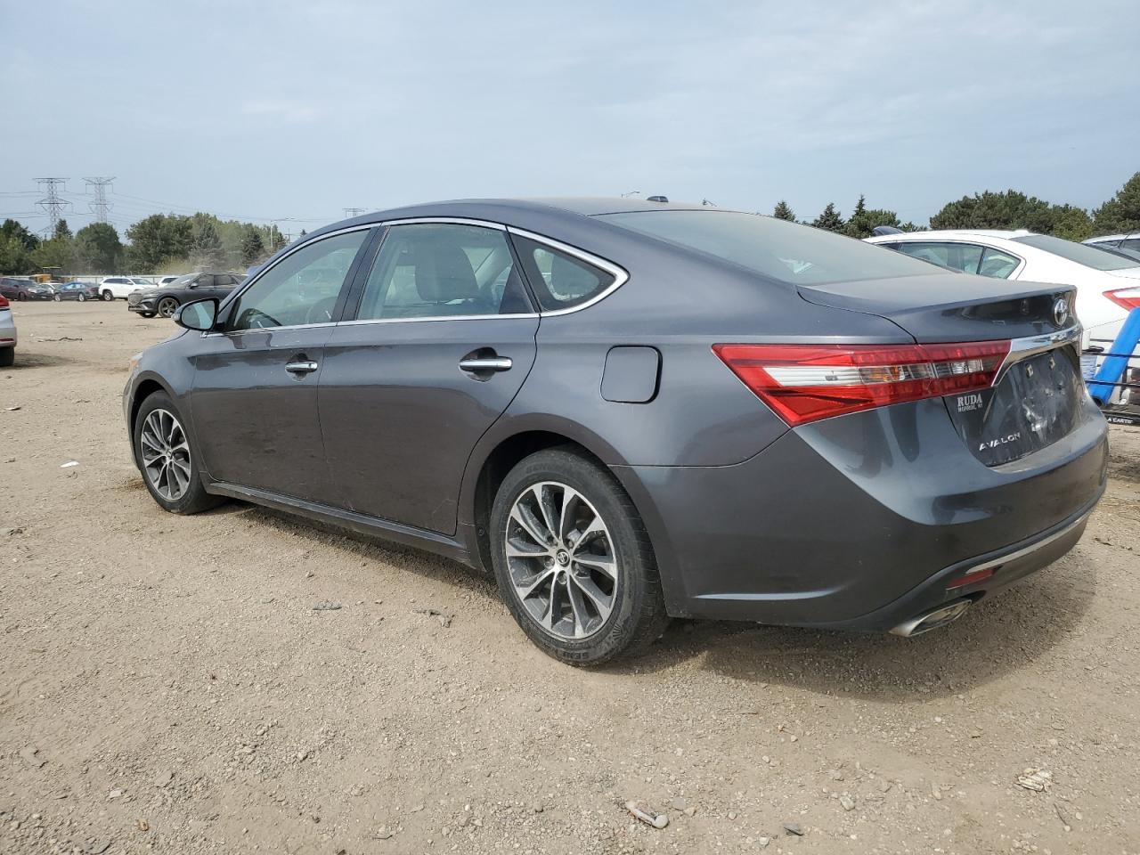 TOYOTA AVALON XLE