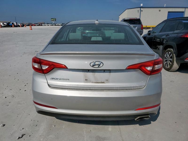 2017 HYUNDAI SONATA SE 5NPE24AF1HH519695