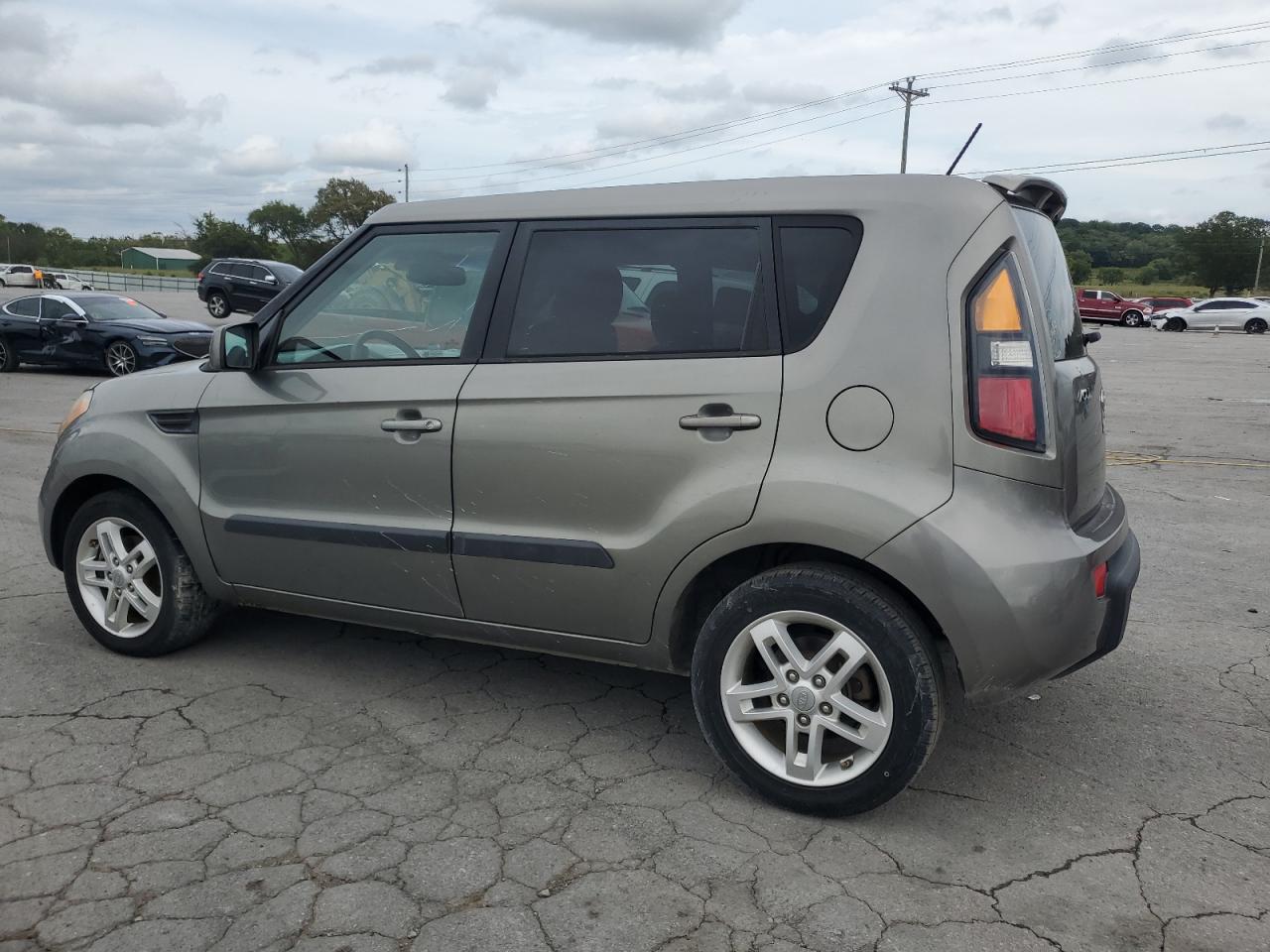 KIA SOUL +