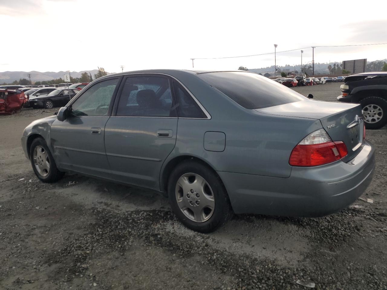 Lot #3309635074 2003 TOYOTA AVALON XL