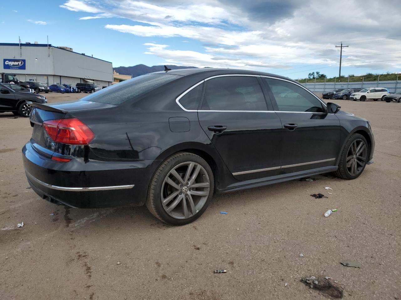 VOLKSWAGEN PASSAT S