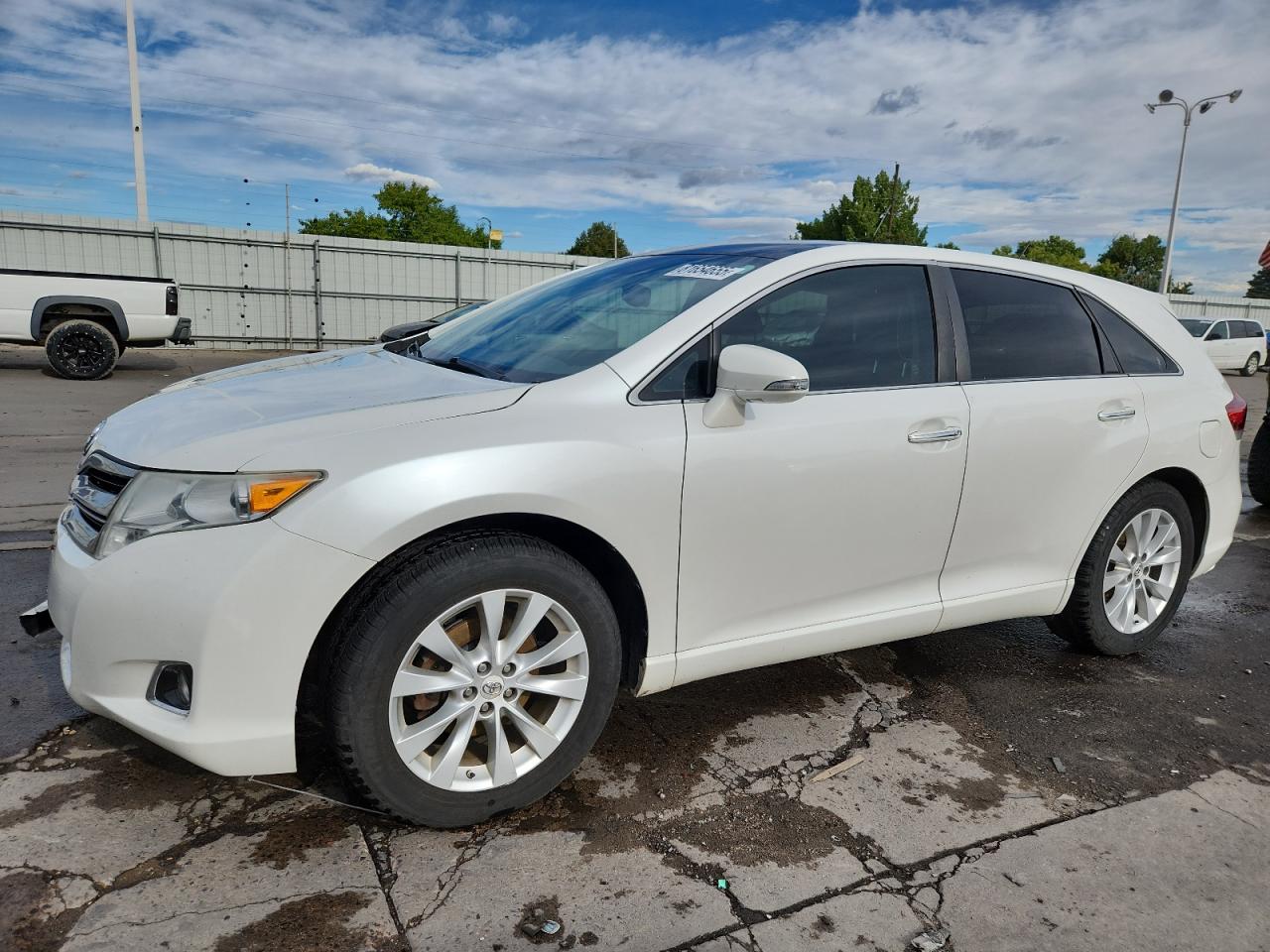 TOYOTA VENZA LE