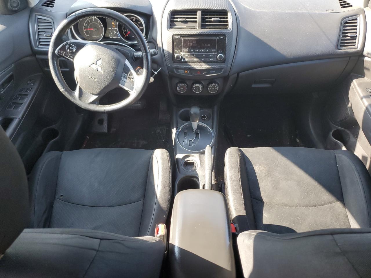 MITSUBISHI OUTLANDER ES