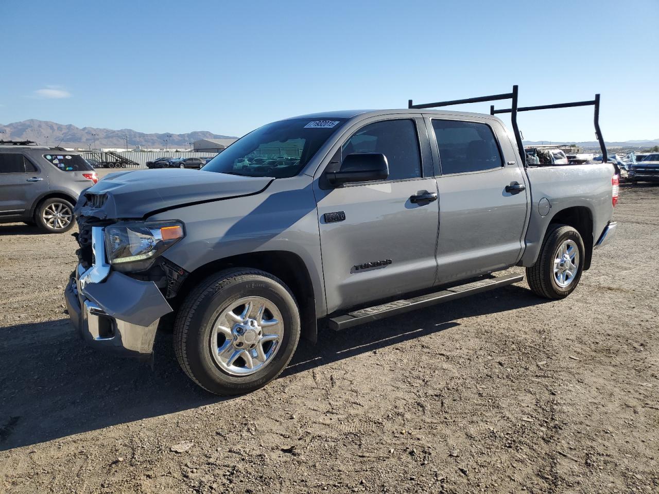 TOYOTA TUNDRA CREWMAX SR5