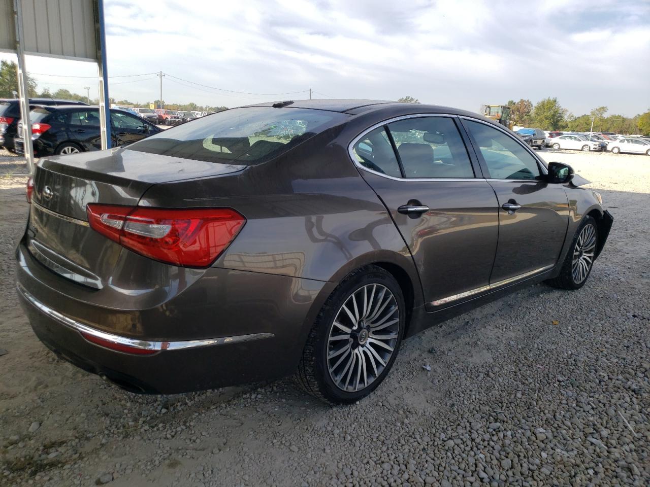 KIA CADENZA PREMIUM