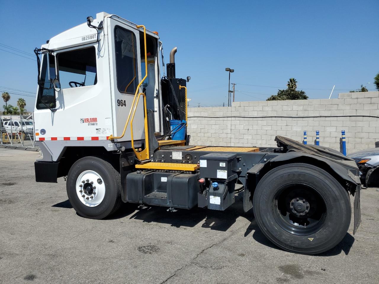 Lot #3245204630 2019 KALMAR OTTAWA