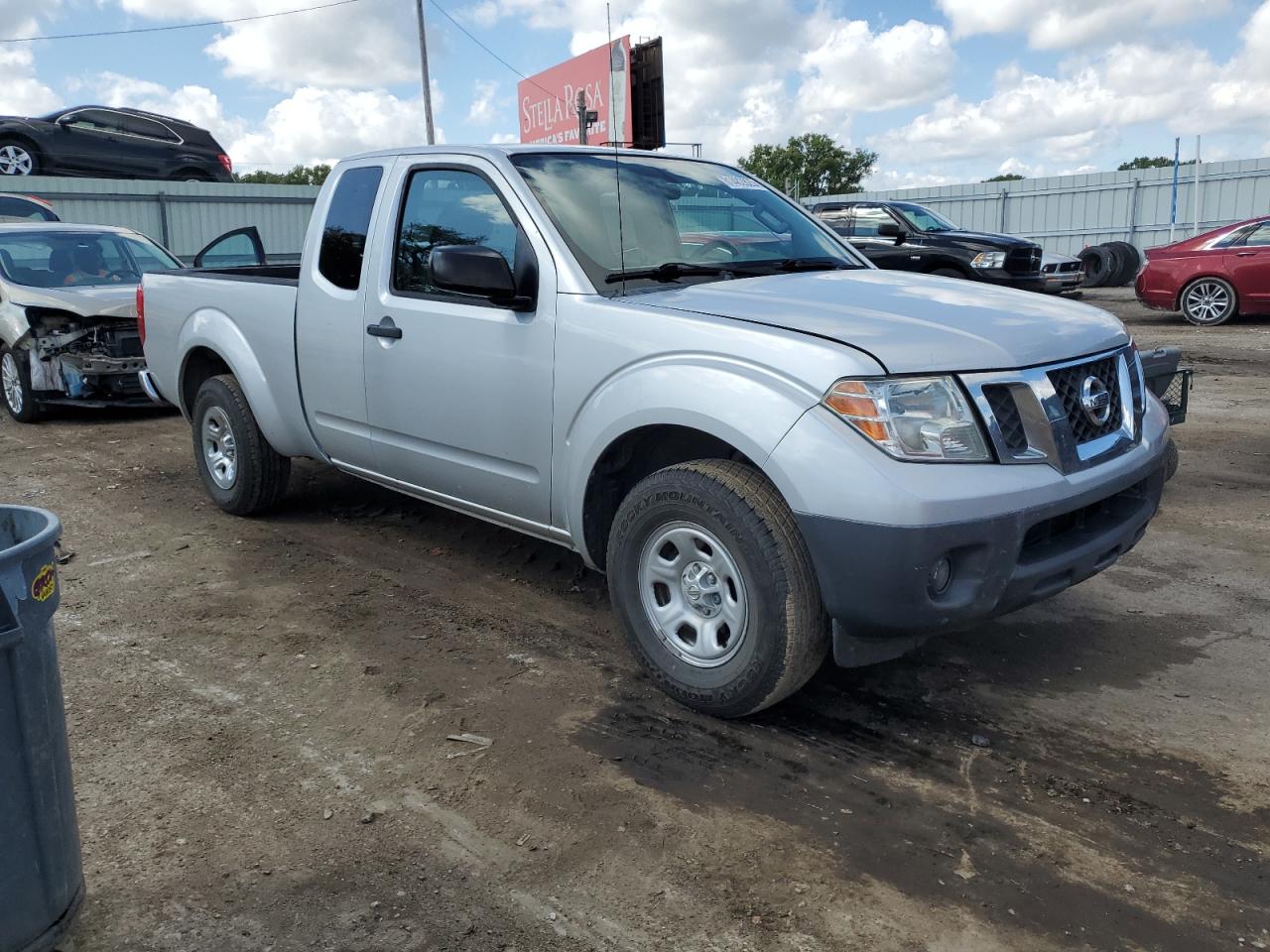 NISSAN FRONTIER S