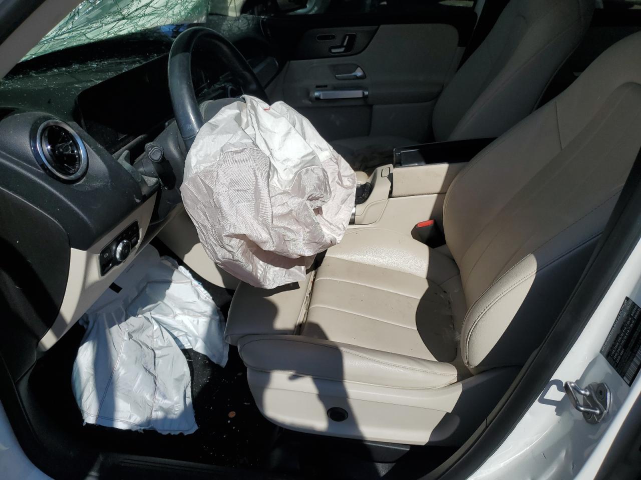 MERCEDES-BENZ GLB-CLASS 250 4MATIC