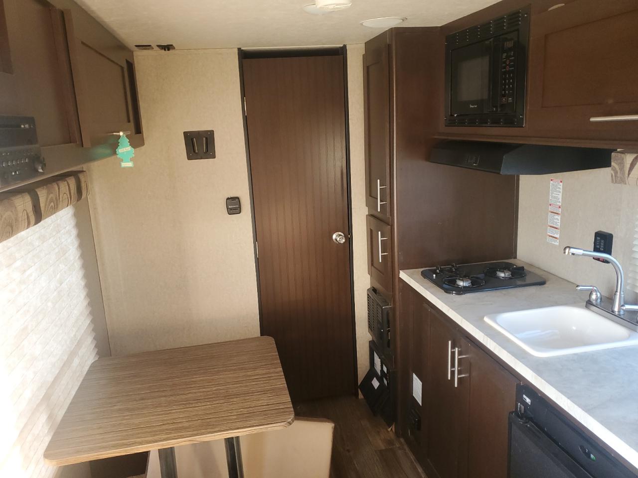 Lot #3257285763 2016 WILDWOOD WOLF PUP