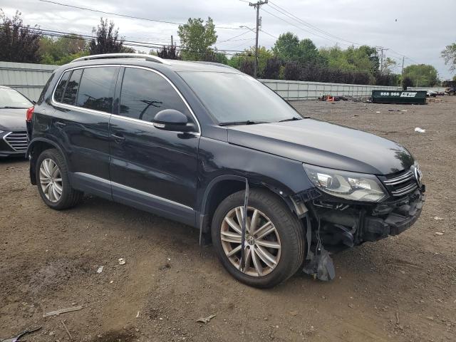2016 VOLKSWAGEN TIGUAN S WVGBV7AX8GW557904