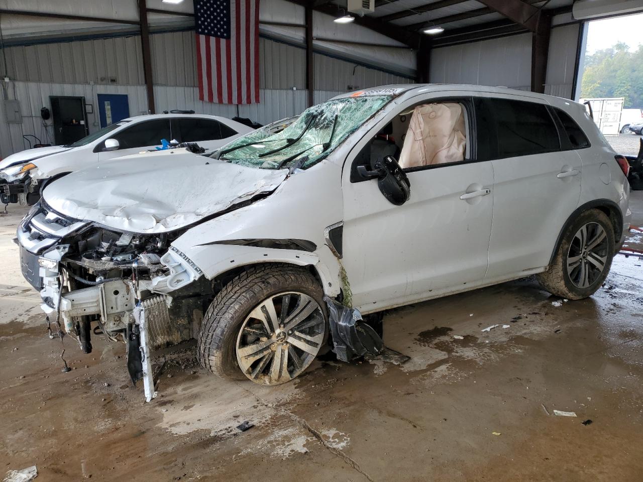 MITSUBISHI OUTLANDER S/SE