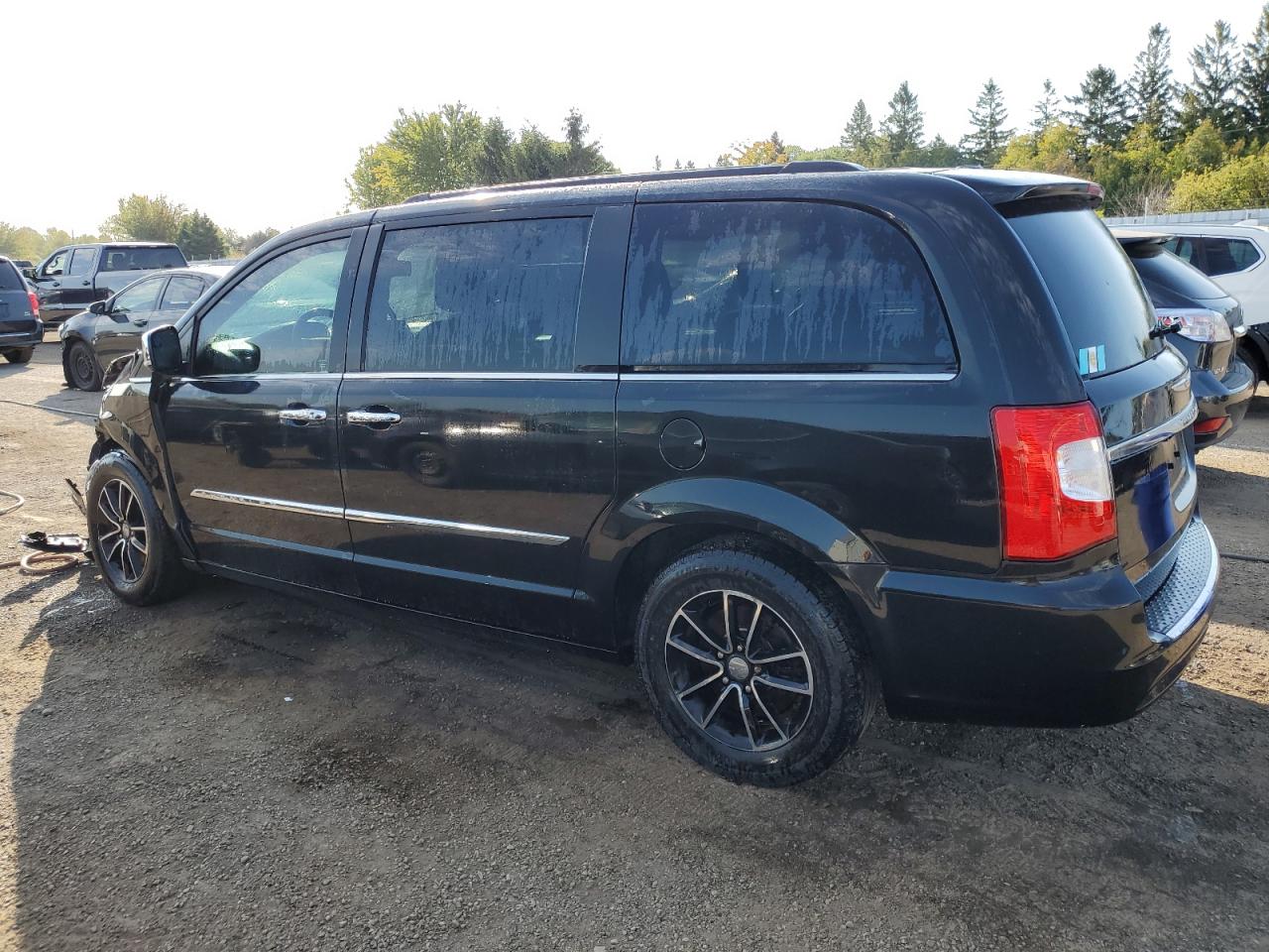 CHRYSLER TOWN & COUNTRY TOURING L