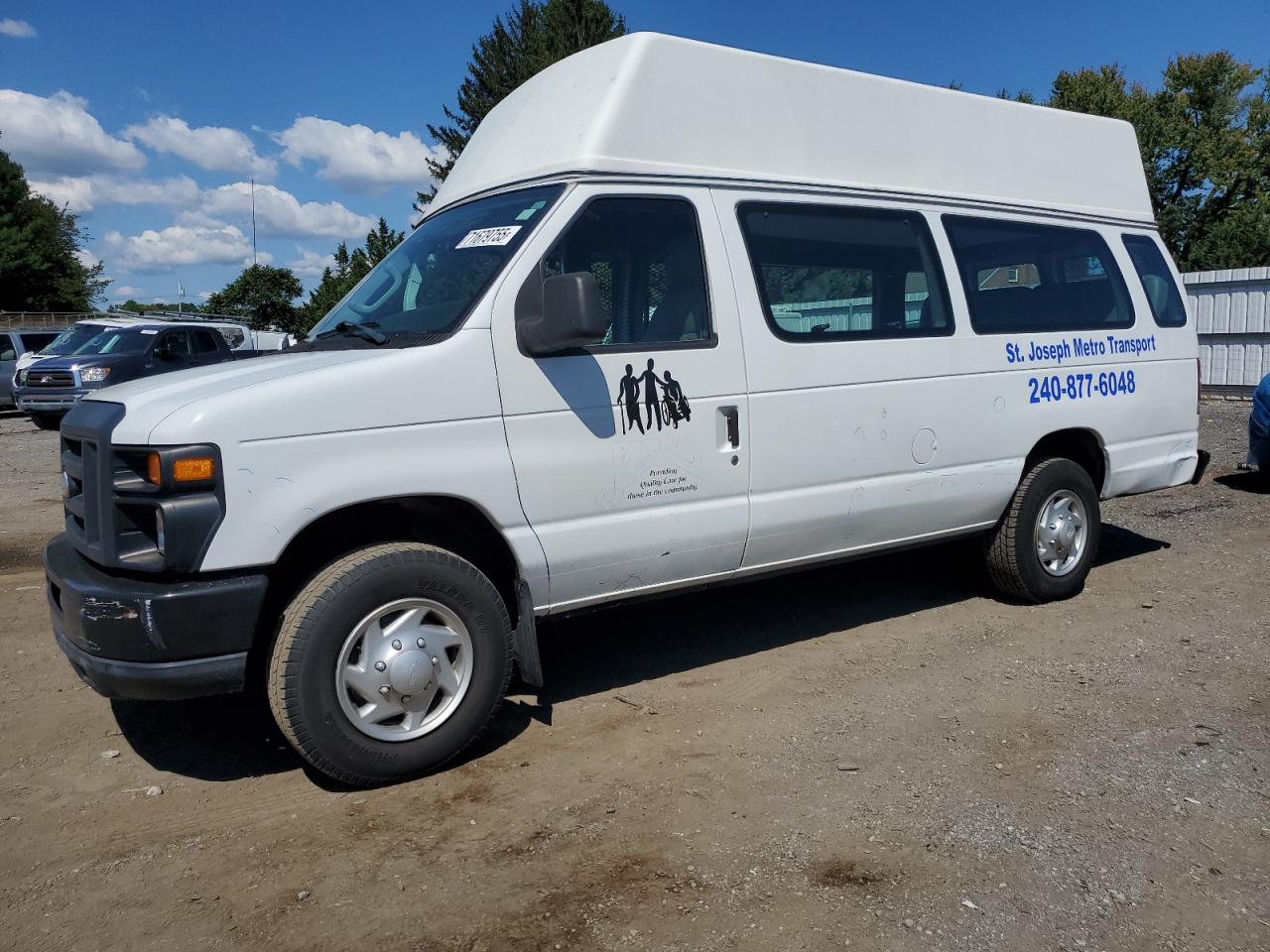 FORD ECONOLINE E250 VAN