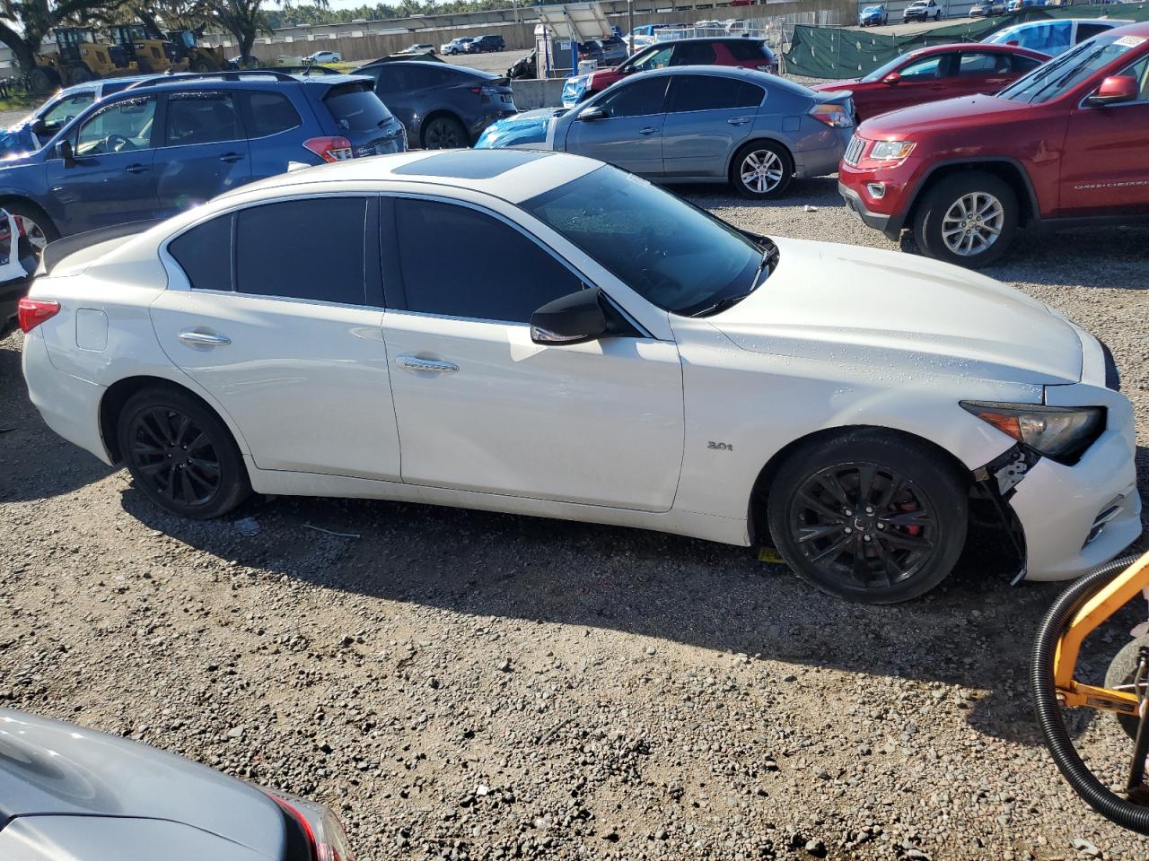 INFINITI Q50 PREMIUM