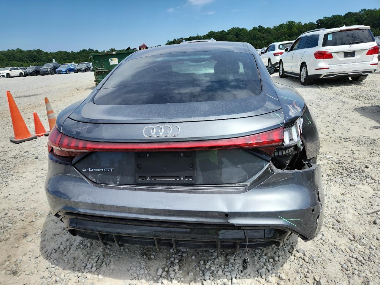 AUDI E-TRON PREMIUM PLUS