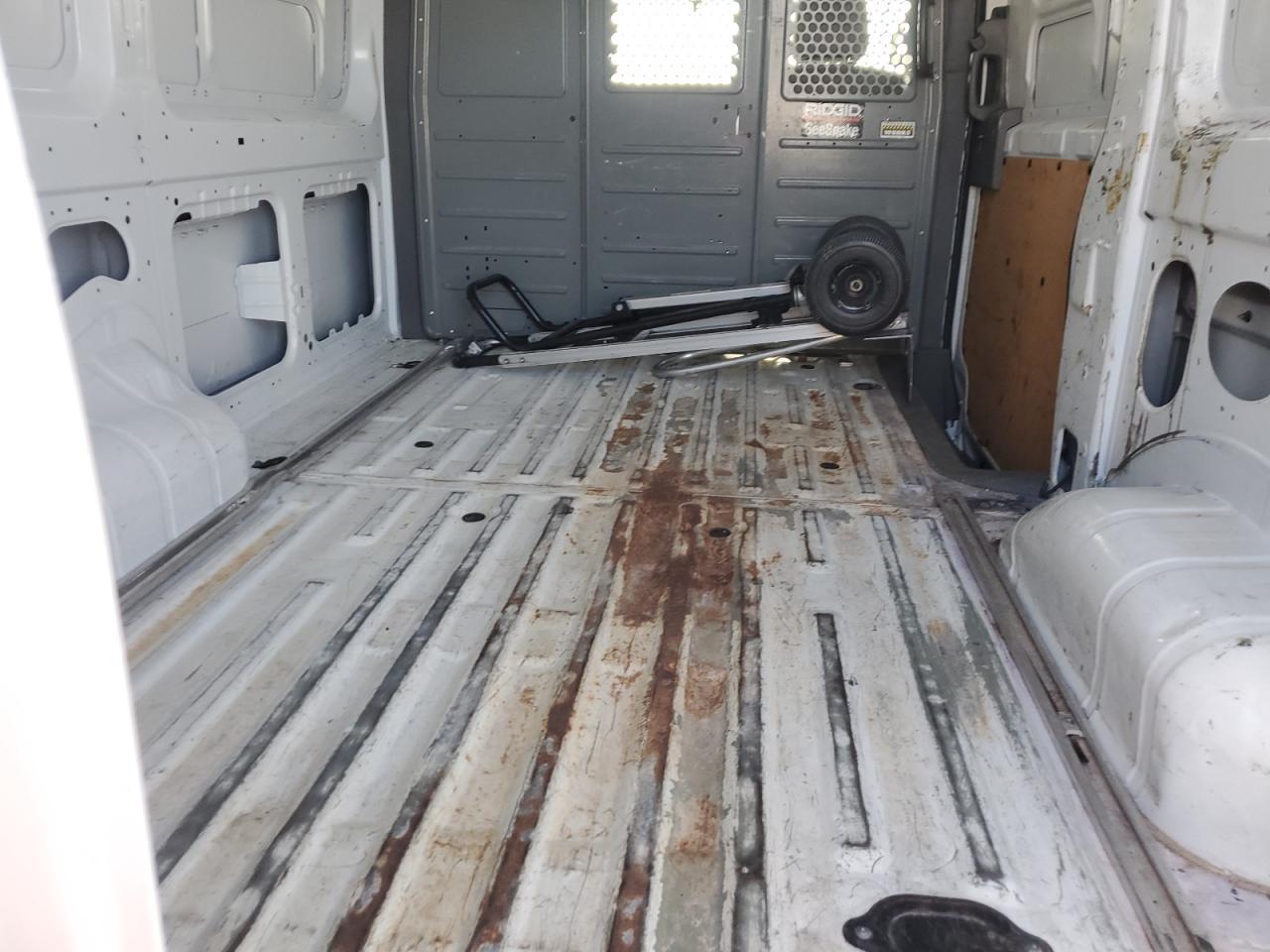 NISSAN NV2500 2500 S