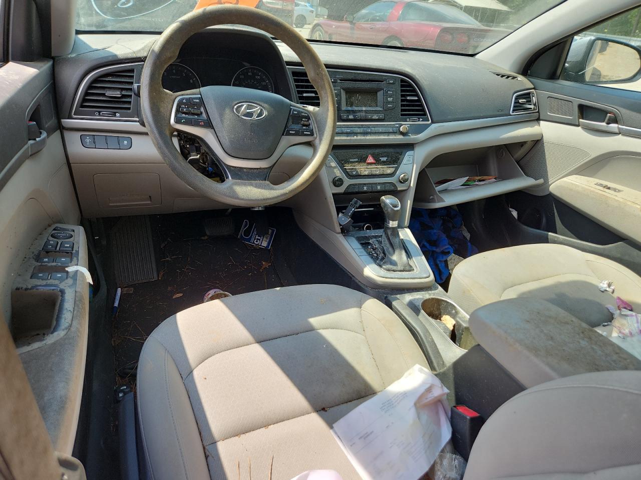 HYUNDAI ELANTRA SE