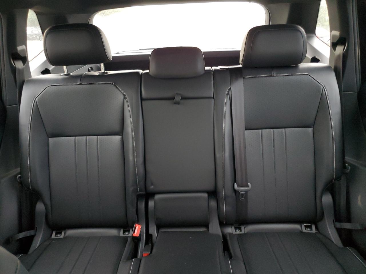 VOLKSWAGEN TIGUAN SE R-LINE BLACK