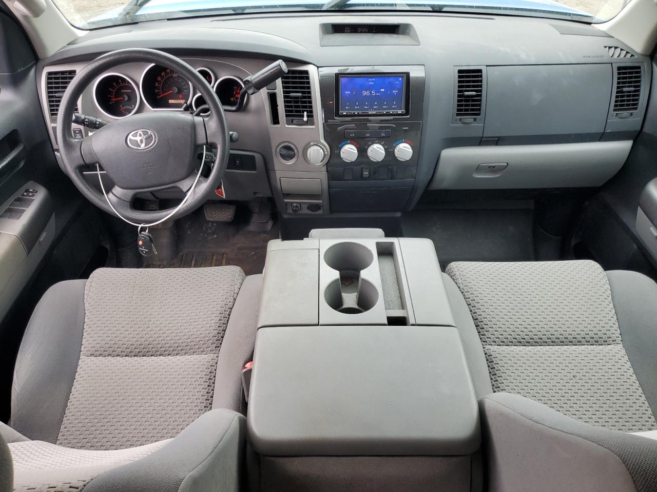TOYOTA TUNDRA DOUBLE CAB SR5