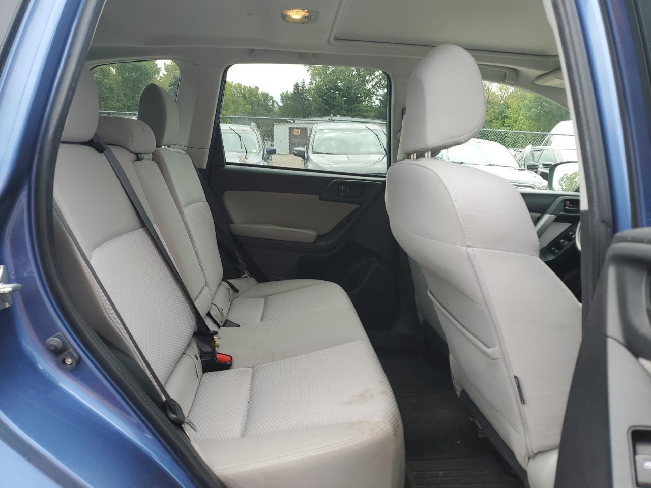 Lot #3240105528 2016 SUBARU FORESTER 2