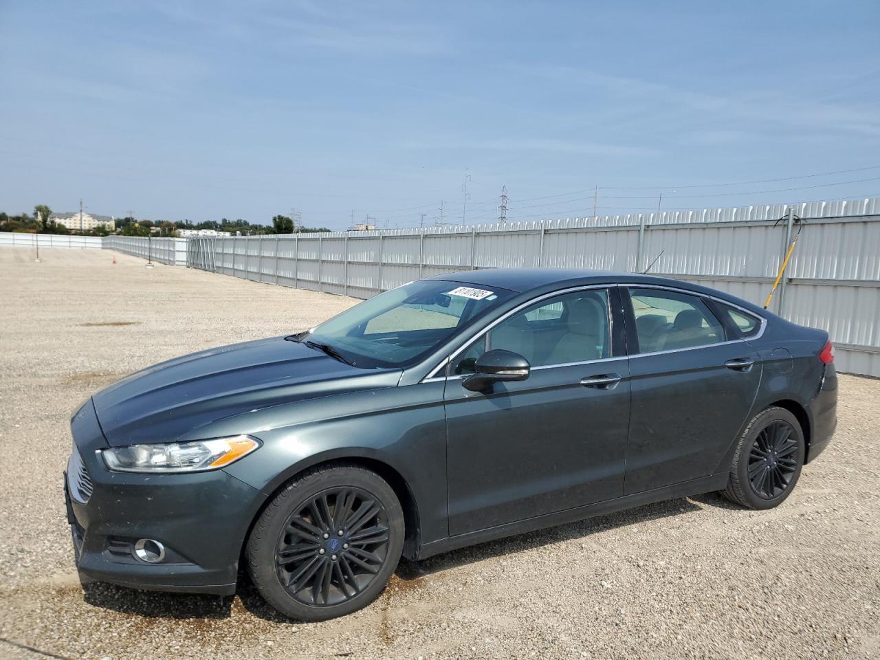 FORD FUSION SE