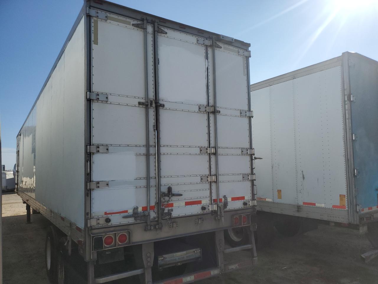 Lot #3282480913 2015 UTILITY VS2RA