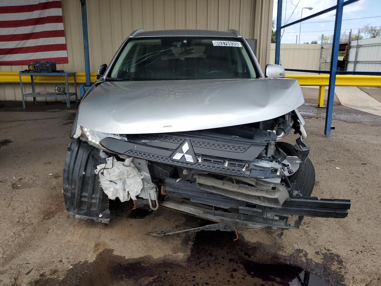 MITSUBISHI OUTLANDER SE