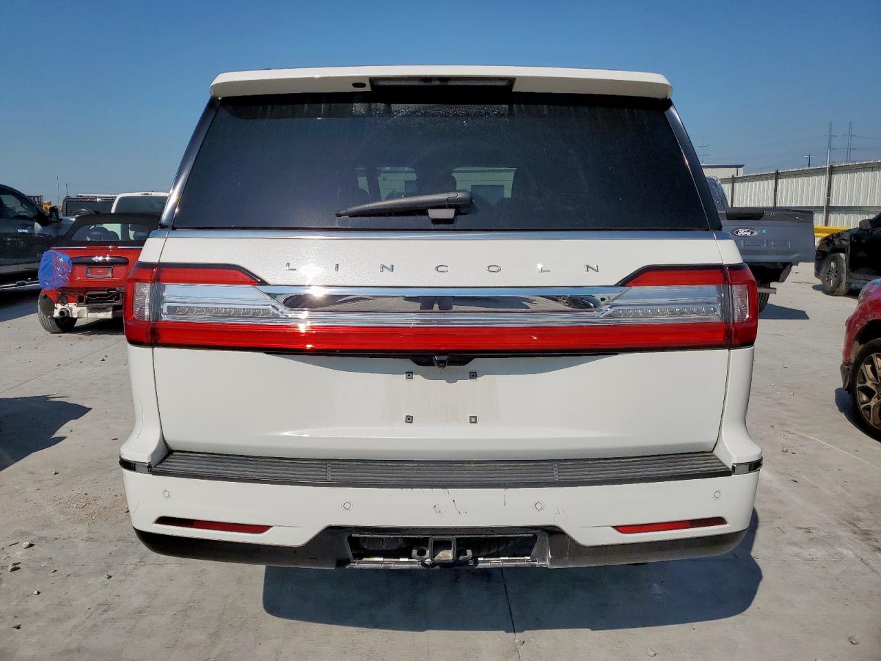 LINCOLN NAVIGATOR RESERVE