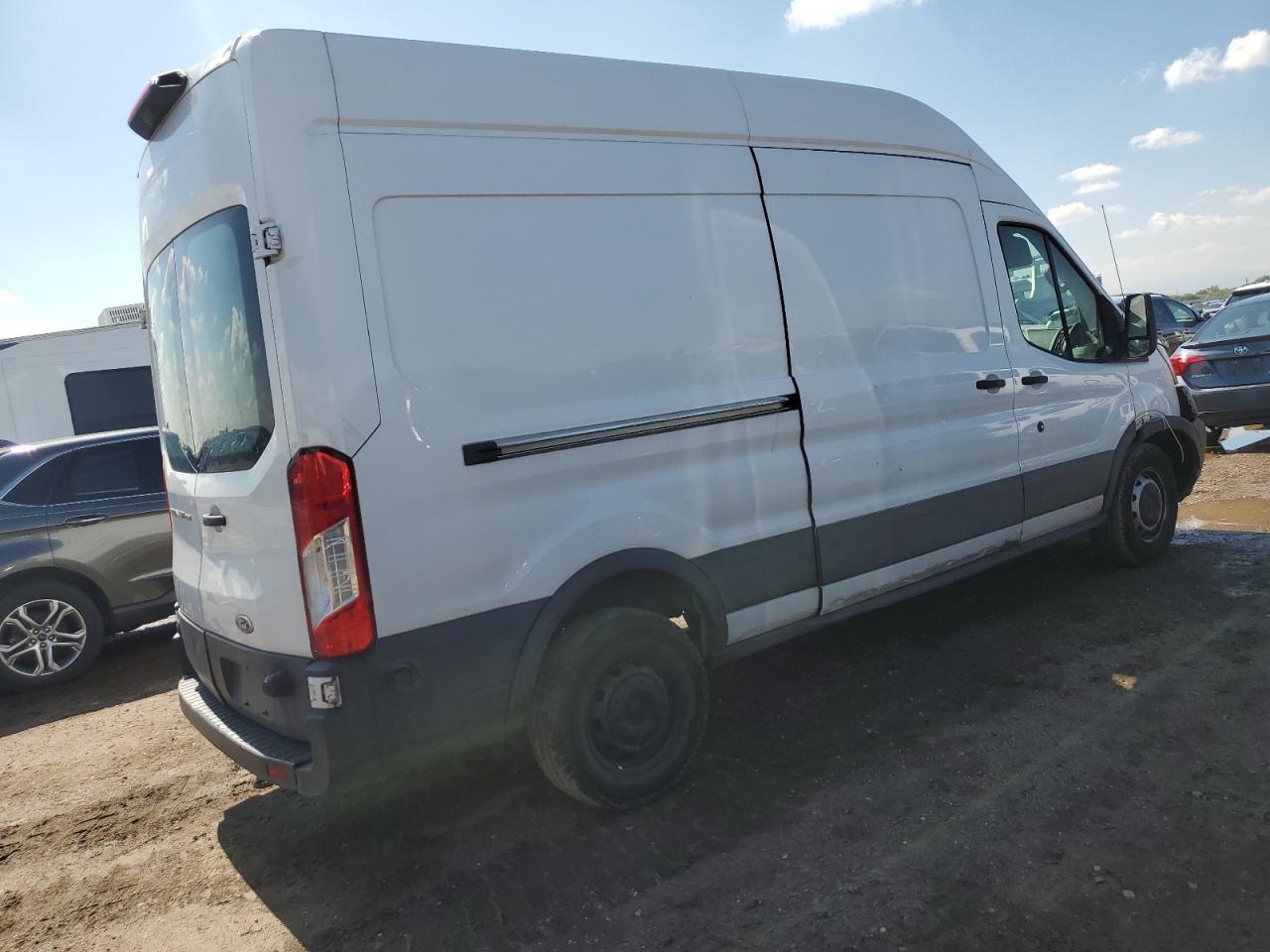 FORD TRANSIT T-250