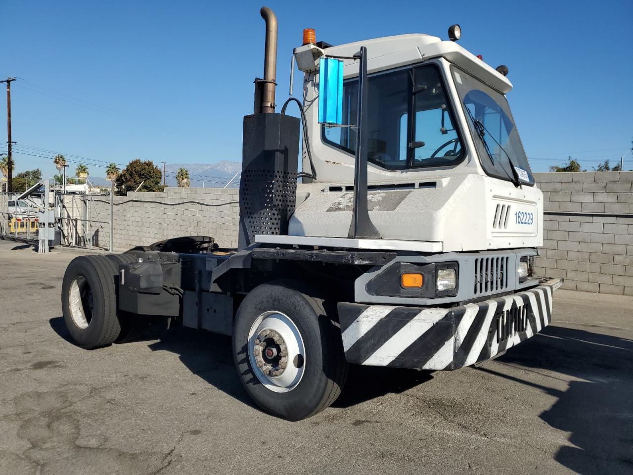 Lot #3245204618 2016 KALMAR OTTAWA4X2