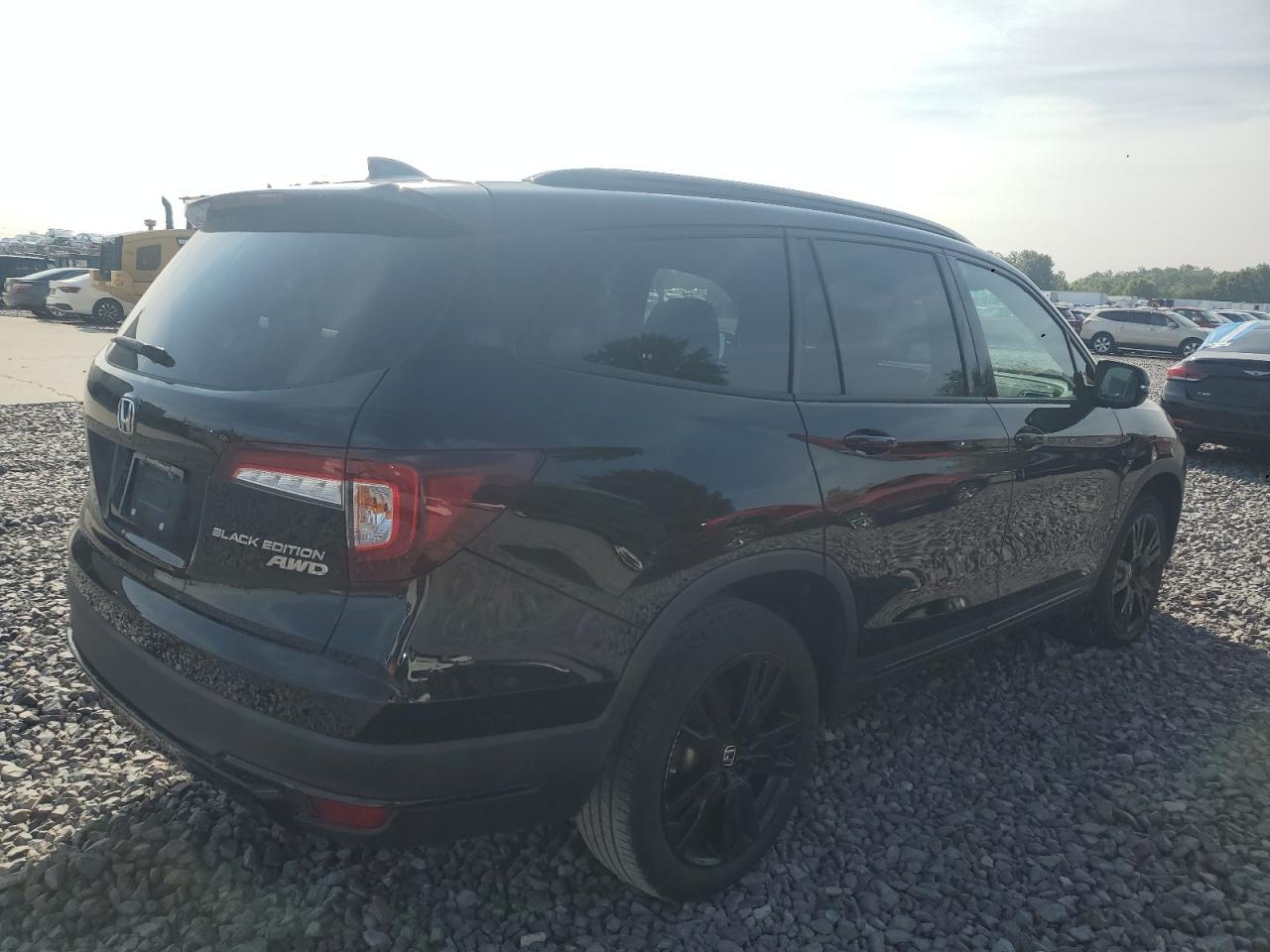 HONDA PILOT BLACK