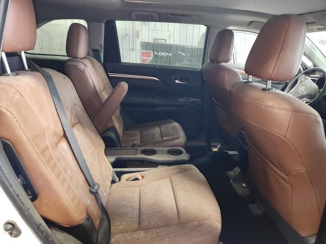 2019 TOYOTA HIGHLANDER 5TDDZRFH0KS705356