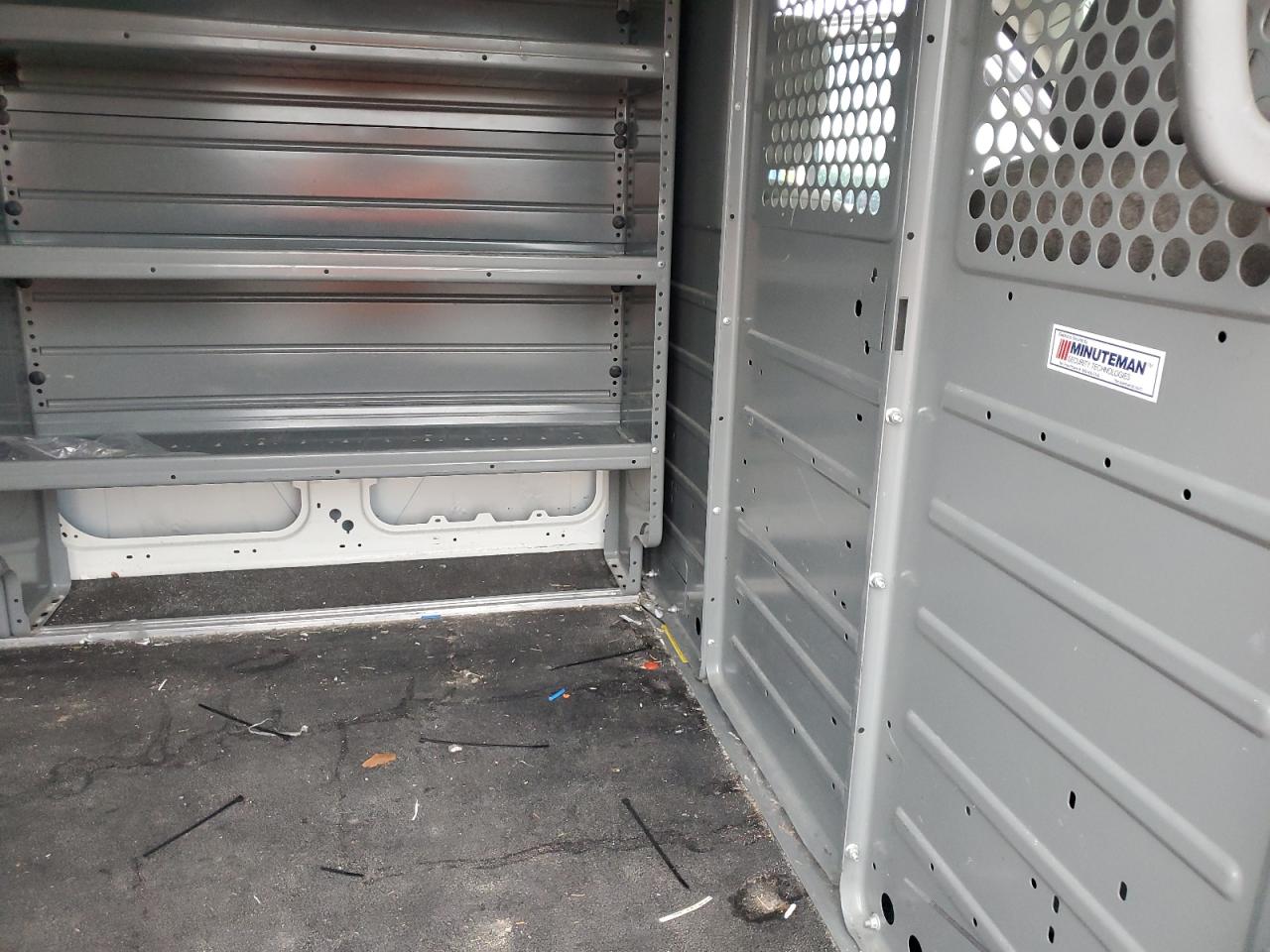 NISSAN NV1500 1500 S