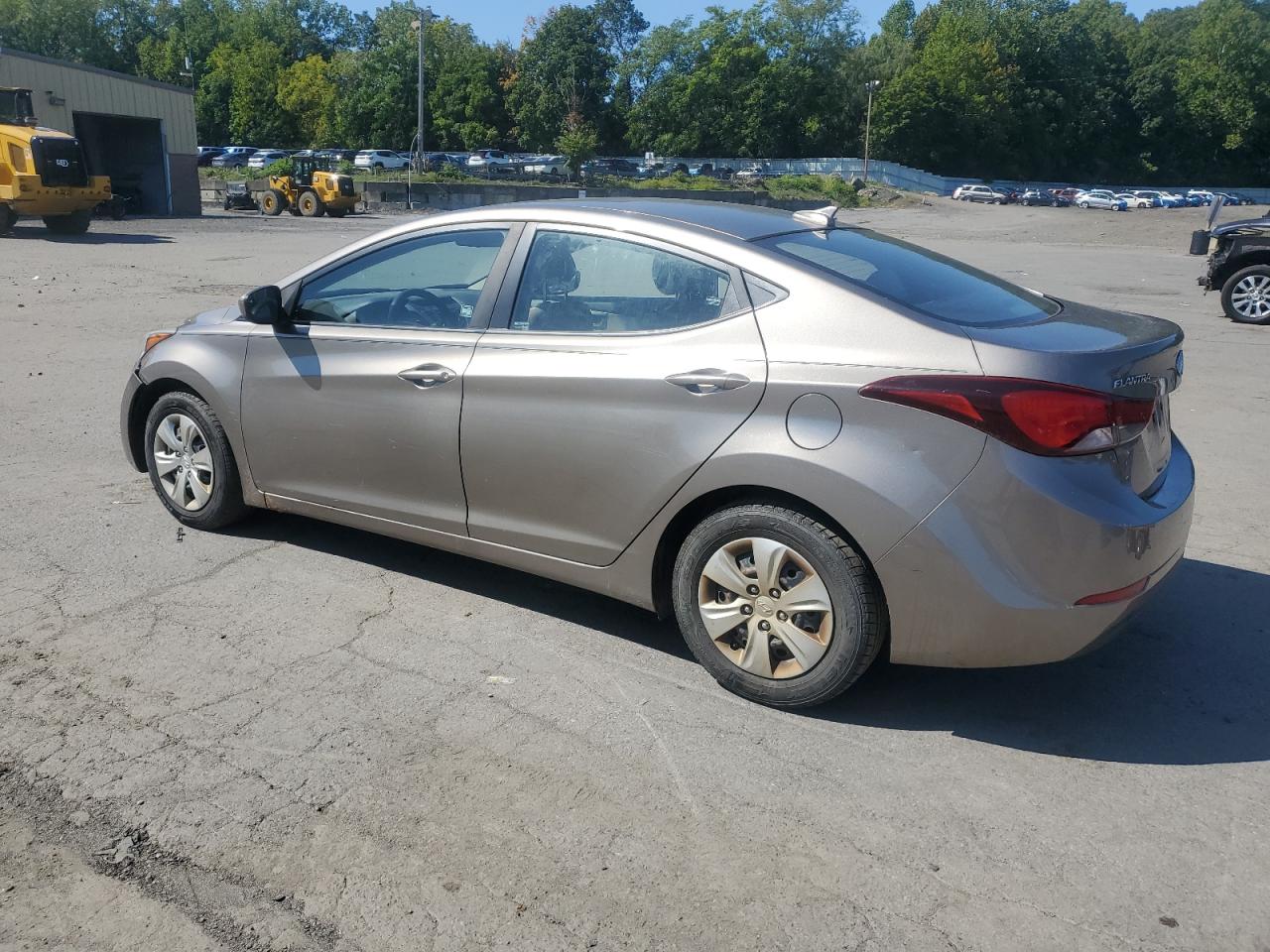 HYUNDAI ELANTRA SE