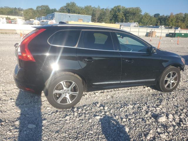 2015 VOLVO XC60 T6 PR YV4902RC9F2625801