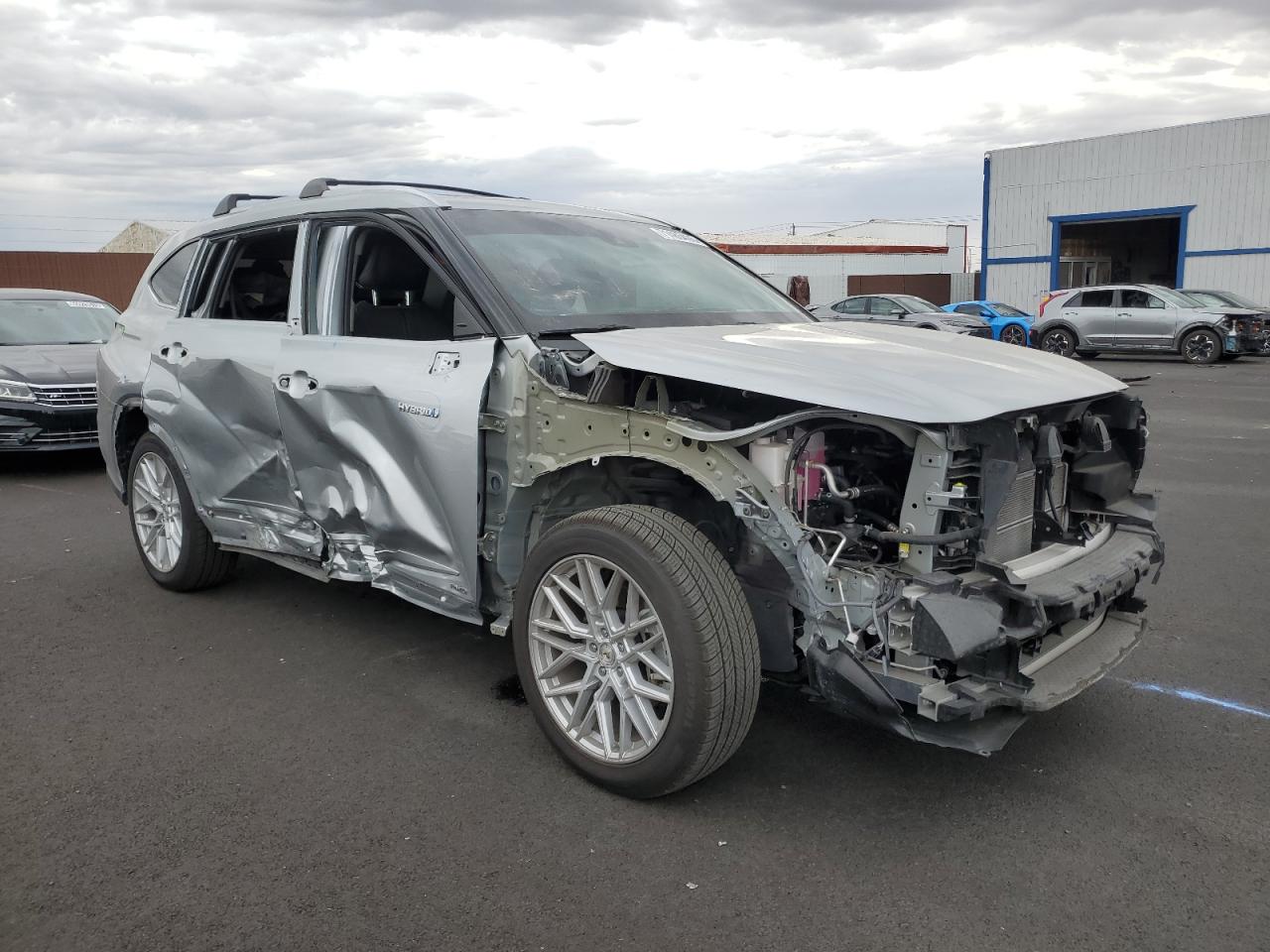 TOYOTA HIGHLANDER HYBRID LIMITED