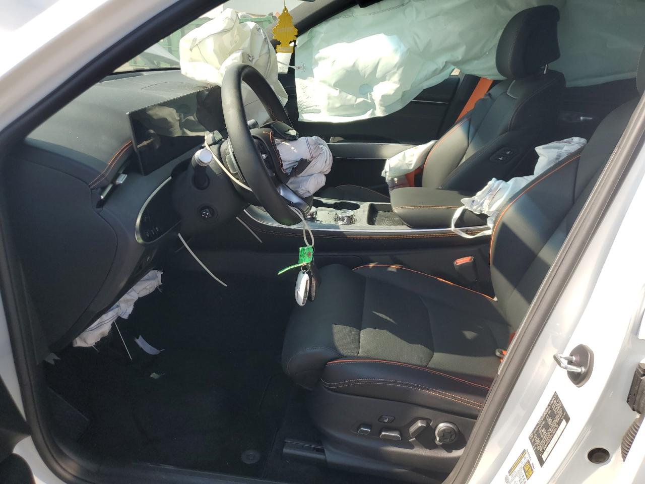 GENESIS GV70 SPORT PRESTIGE