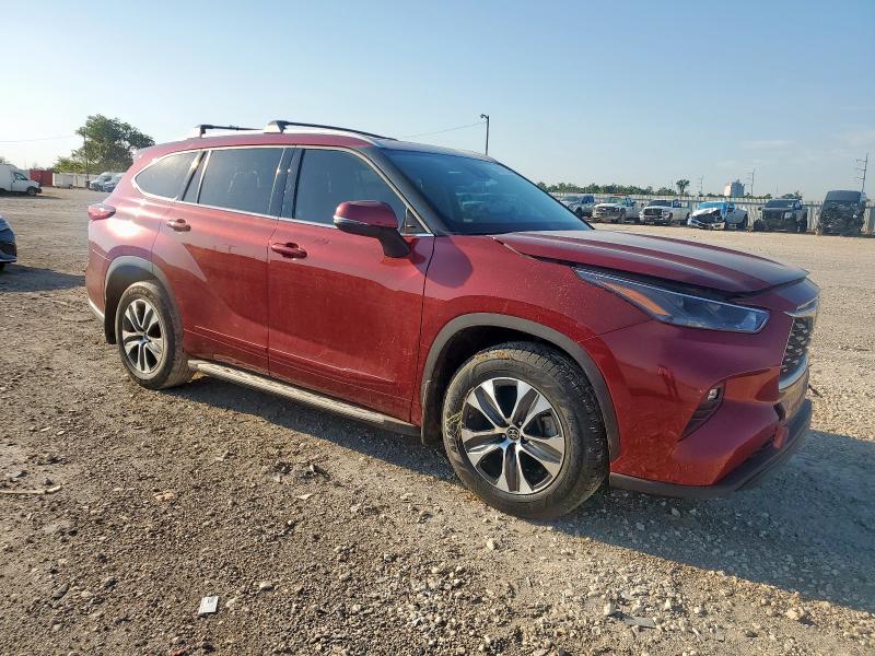 2022 TOYOTA HIGHLANDER 5TDGZRAH9NS118825