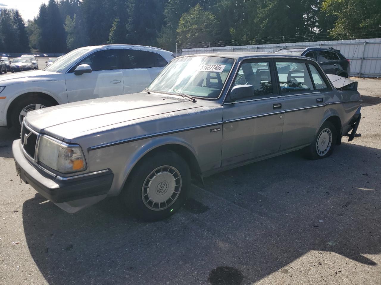 Lot #3308233211 1991 VOLVO 240