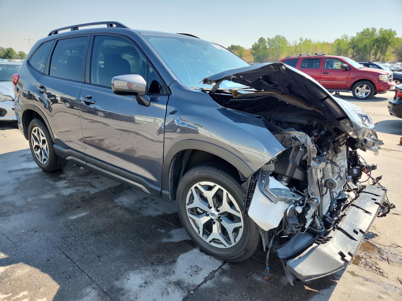 SUBARU FORESTER PREMIUM