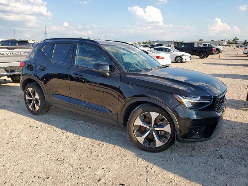 2024 VOLVO XC40 CORE YV4L12UK4R2285656