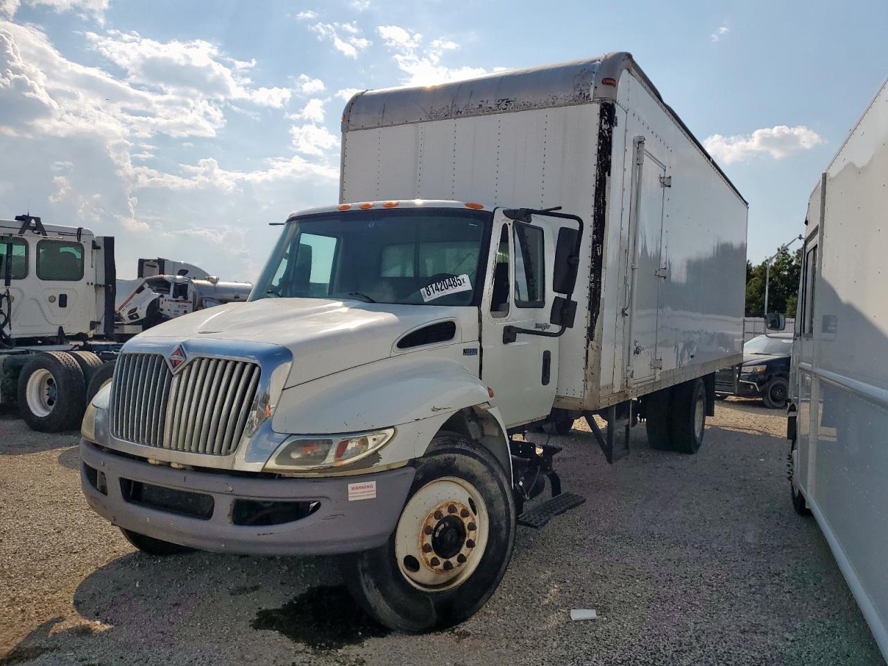 Lot #3242514964 2012 INTERNATIONAL 4000 4300