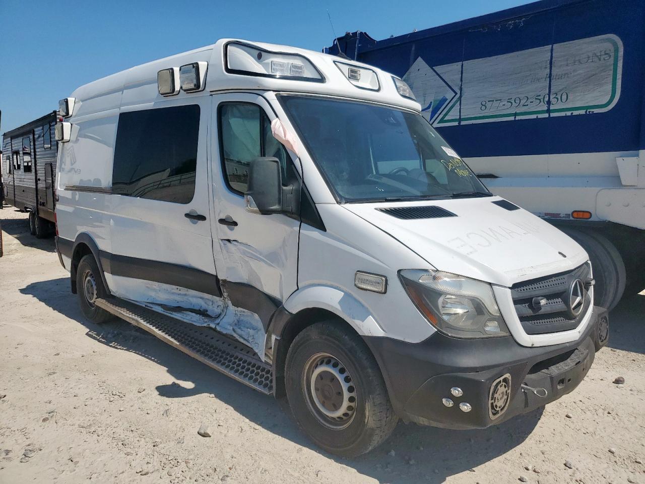 MERCEDES-BENZ SPRINTER 2500