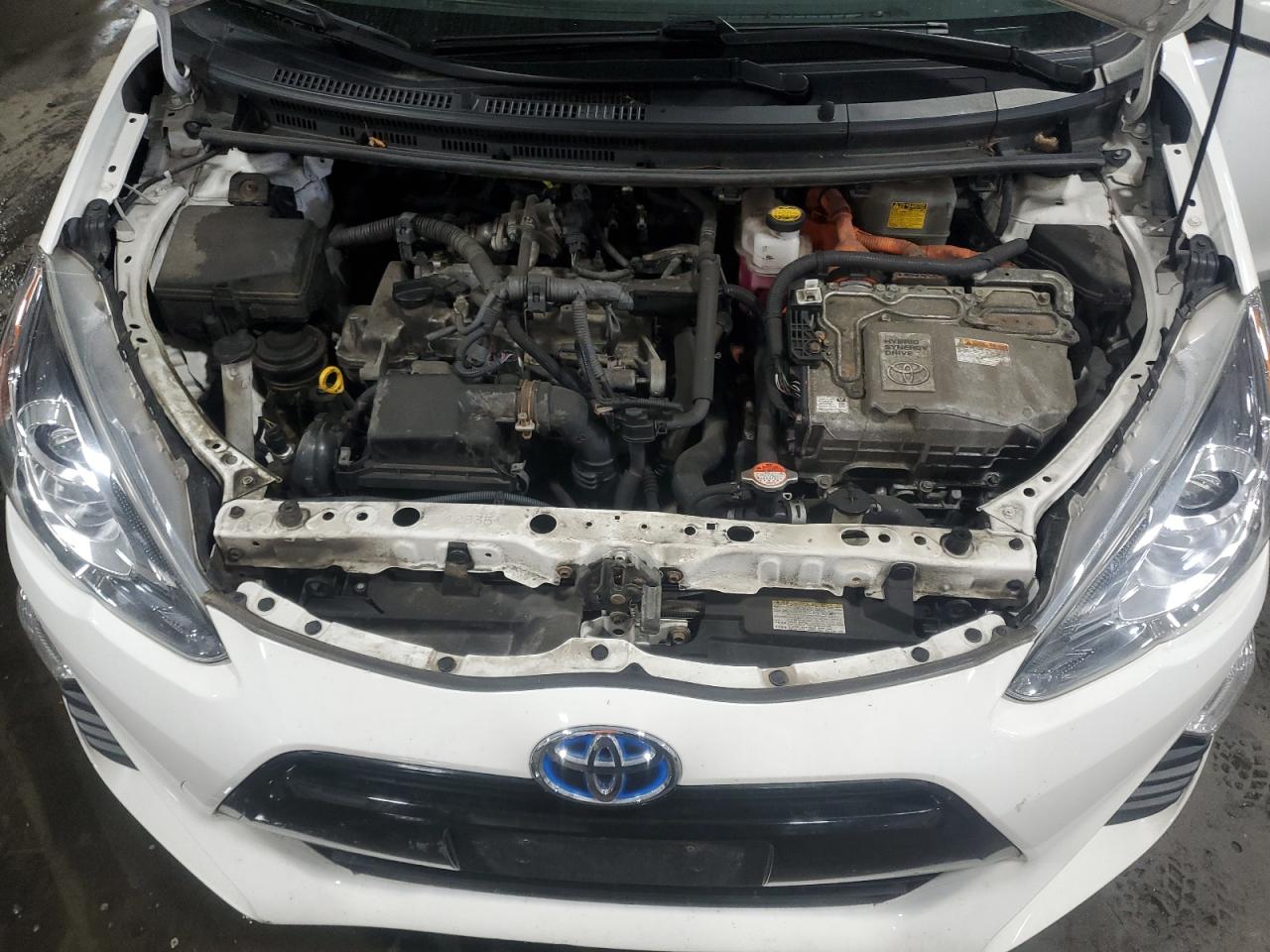 TOYOTA PRIUS C