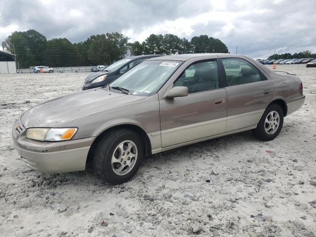 TOYOTA CAMRY CE