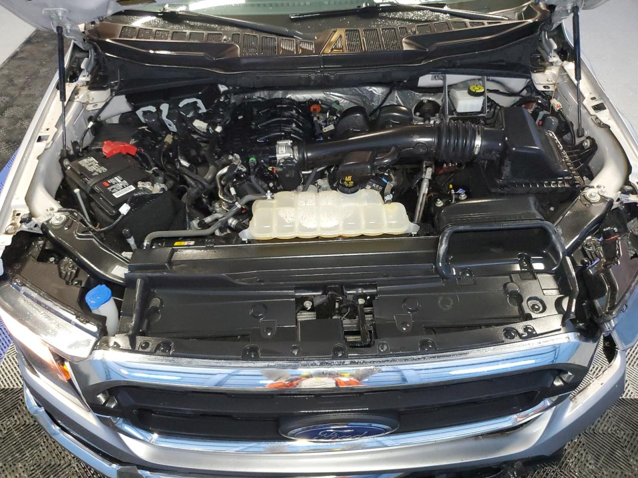 FORD F-150 SUPER CAB